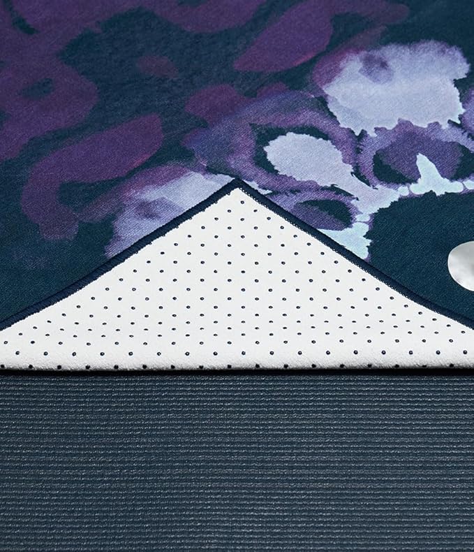 Manduka Yogitoes Yoga Towel – Rubber Grip Dots Non-Slip Bottom, Quick Dry Fitness Towel for Hot Yoga, Pilates, Exercise-GravixFit