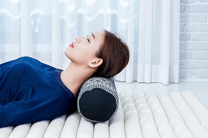 Leewadee Small Yoga Bolster – Shape-Retaining Cervical Neck Roll, Tube Pillow for Comfortable Reading, Kapok Filling, 22 x 6 x 6 inches-GravixFit