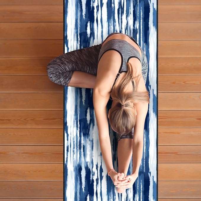 QiyI Yoga Mat Towel with Corner Pockets, Non Slip Sweat Absorbent Hot Yoga Towels, Soft Yoga Blankets with Travel Bag, Skidless Mat Cover for Workout, Gym, Fitness - 70"x26", Blue White Tie Dye-GravixFit