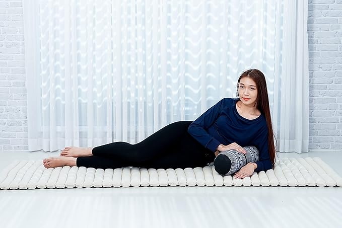 Leewadee Small Yoga Bolster – Shape-Retaining Cervical Neck Roll, Tube Pillow for Comfortable Reading, Kapok Filling, 22 x 6 x 6 inches-GravixFit