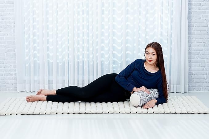 Leewadee Small Yoga Bolster – Shape-Retaining Cervical Neck Roll, Tube Pillow for Comfortable Reading, Kapok Filling, 22 x 6 x 6 inches-GravixFit