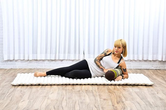 Leewadee Small Yoga Bolster – Shape-Retaining Cervical Neck Roll, Tube Pillow for Comfortable Reading, Kapok Filling, 22 x 6 x 6 inches-GravixFit