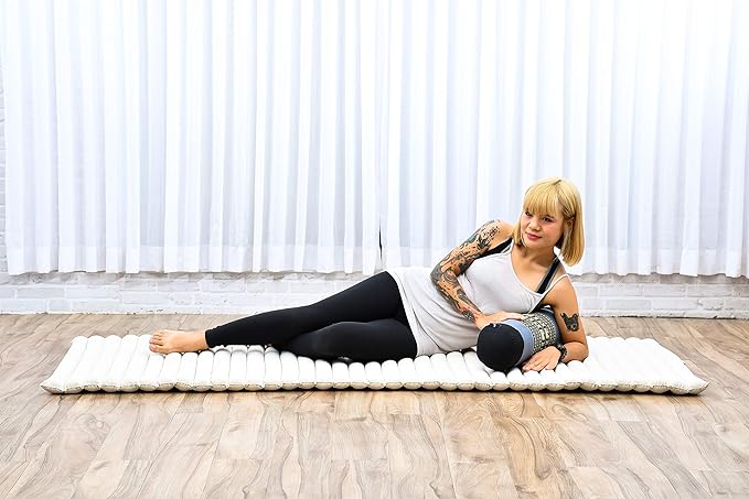 Leewadee Small Yoga Bolster – Shape-Retaining Cervical Neck Roll, Tube Pillow for Comfortable Reading, Kapok Filling, 22 x 6 x 6 inches-GravixFit