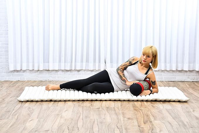 Leewadee Small Yoga Bolster – Shape-Retaining Cervical Neck Roll, Tube Pillow for Comfortable Reading, Kapok Filling, 22 x 6 x 6 inches-GravixFit
