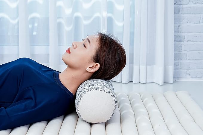 Leewadee Small Yoga Bolster – Shape-Retaining Cervical Neck Roll, Tube Pillow for Comfortable Reading, Kapok Filling, 22 x 6 x 6 inches-GravixFit