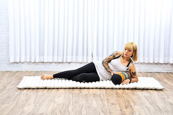 Leewadee Small Yoga Bolster – Shape-Retaining Cervical Neck Roll, Tube Pillow for Comfortable Reading, Kapok Filling, 22 x 6 x 6 inches-GravixFit