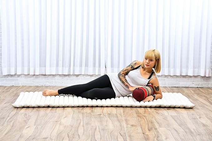 Leewadee Small Yoga Bolster – Shape-Retaining Cervical Neck Roll, Tube Pillow for Comfortable Reading, Kapok Filling, 22 x 6 x 6 inches-GravixFit