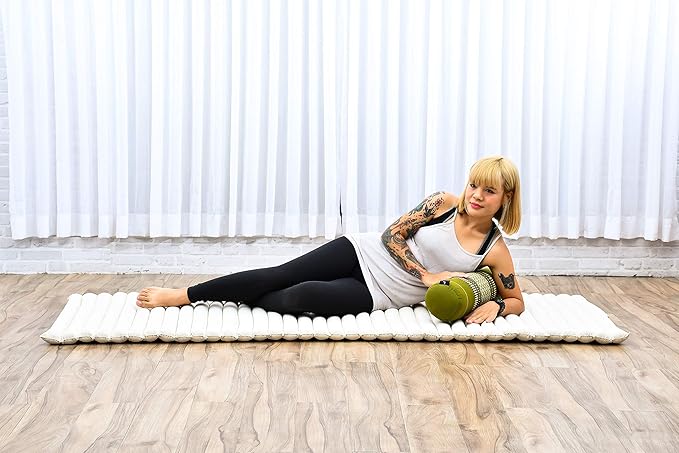 Leewadee Small Yoga Bolster – Shape-Retaining Cervical Neck Roll, Tube Pillow for Comfortable Reading, Kapok Filling, 22 x 6 x 6 inches-GravixFit